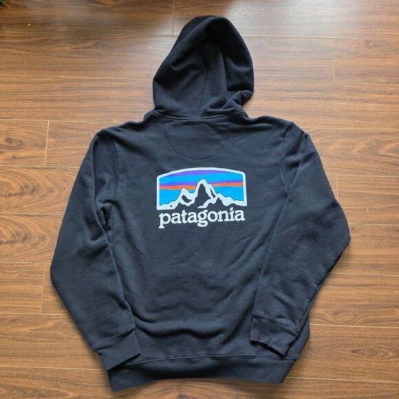 Patagonia Black Hoodie - Picture 7 of 8